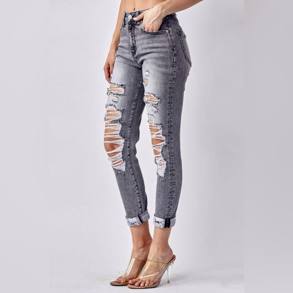 Risen Gray Distressed Relaxed Skinny Jean